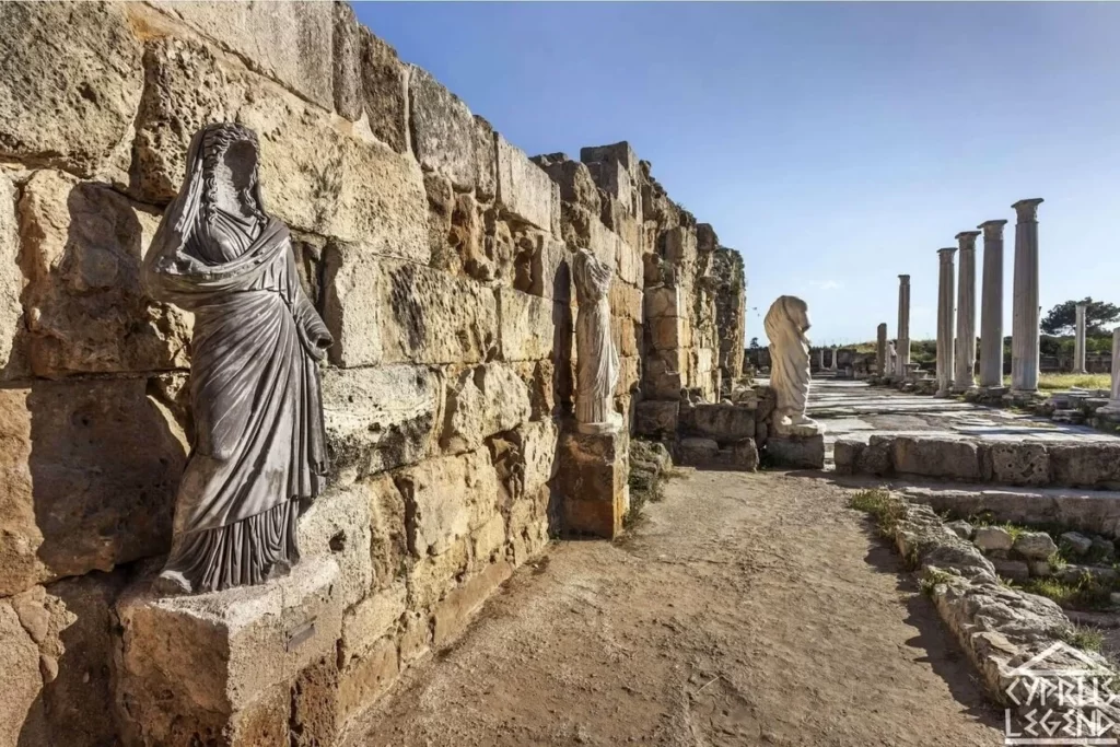 Античные руины на Кипре. Современное фото.