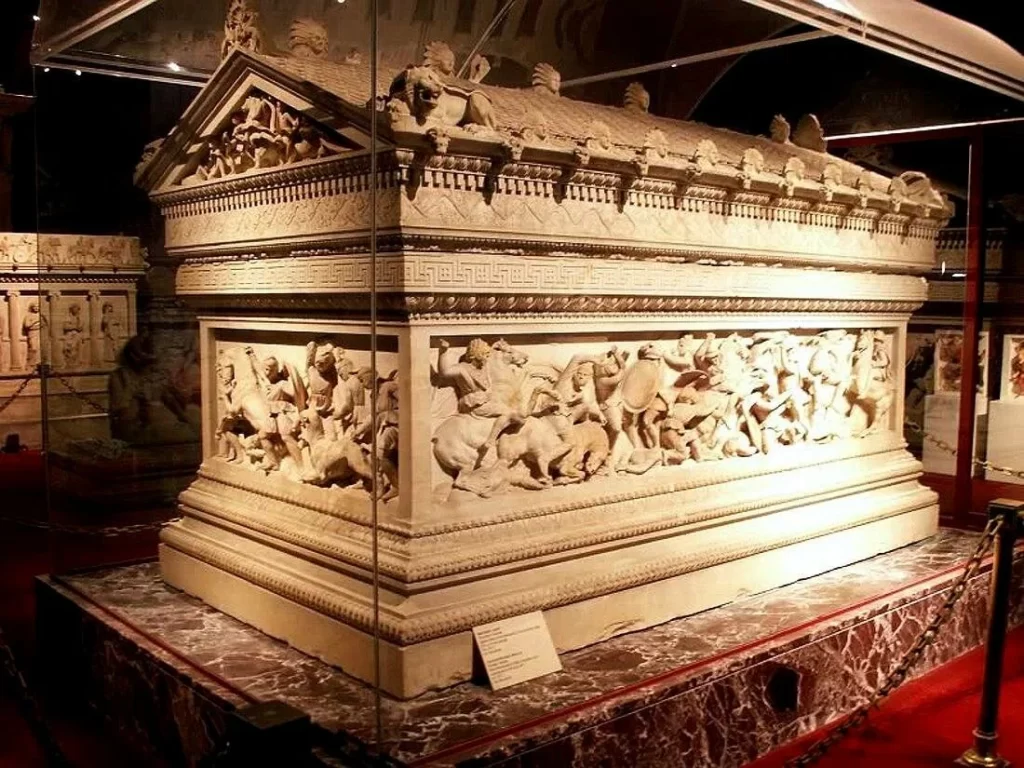 Саркофаг Александра Македонского. Египет, IV в. до н.э.