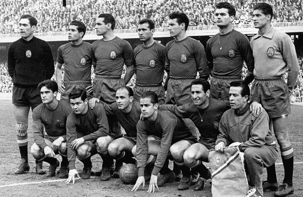 Пример первого Евро и сборной Испании наглядно демонстрирует, что спорт никогда не был вне политики.