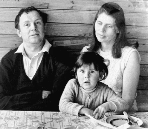 Иннокентий Смоктуновский с семьей