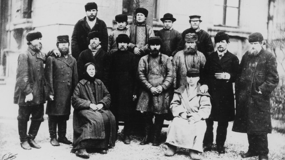 Группа смоленских крестьян на вакцинировании у Пастера. Париж, 1886 год