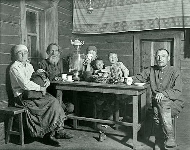 Чай и самовары в деревнях России появились массово в 20 веке