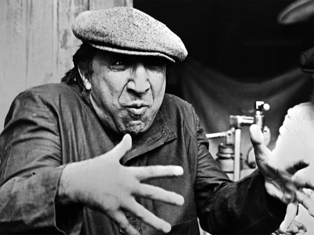 Алкоголь стал причиной смерти многих актеров. Советские актеры не исключение, несмотря на то, что в СССР постоянно велась борьба с пьянством.-18