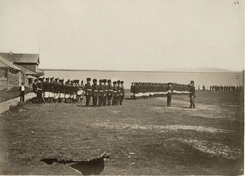 Софийск в начале 1870-х годов, смотр местного гарнизона